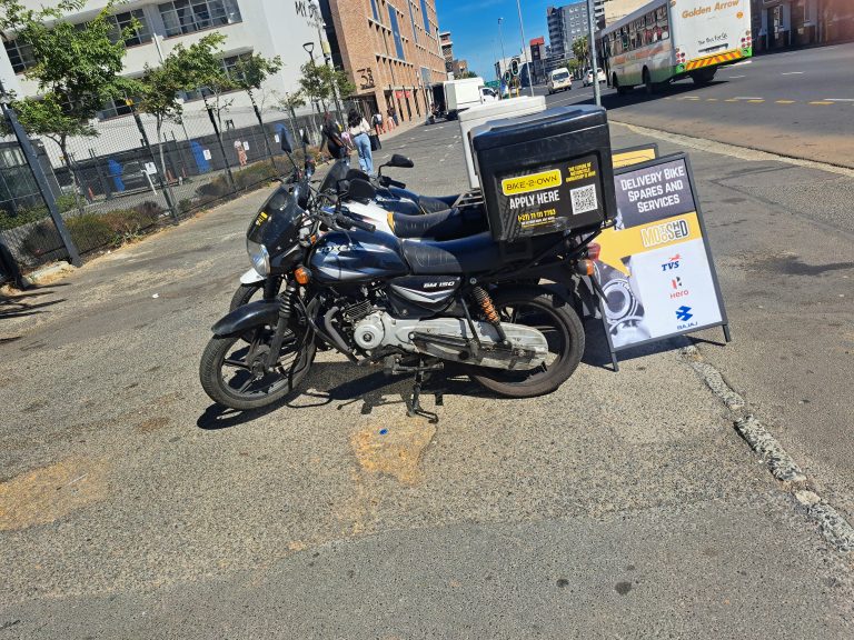 New Bajaj Boxer and Pulsar Motorcycles Wholesale
