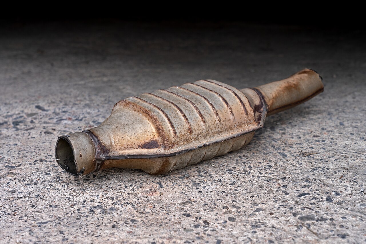 Automotive Catalytic Converter Scrap for Recycling Wholesale pack for wholesale and international export