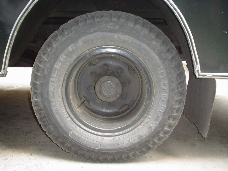 Bus Radial Tires 275/70R22.5 Wholesale