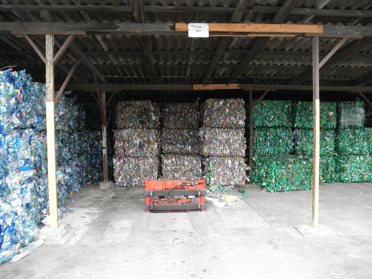 Clear PET Bottle Scrap Bales Wholesale