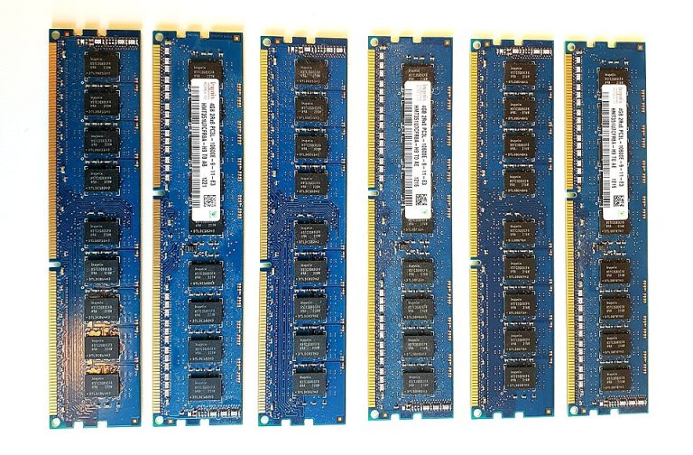 2TB PCIe 4.0 NVMe SSD Storage Drives Wholesale