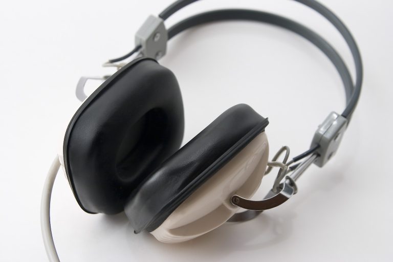 Consumer Electronics & Devices