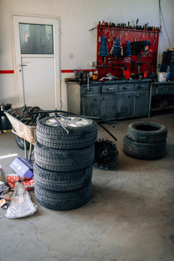 Continental EcoContact Low-Rolling-Resistance Tires Wholesale pack for wholesale and international export