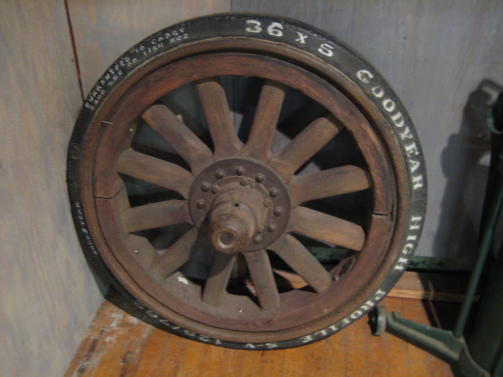 Continental HSR2 Steer Truck Tires Wholesale pack for wholesale and international export