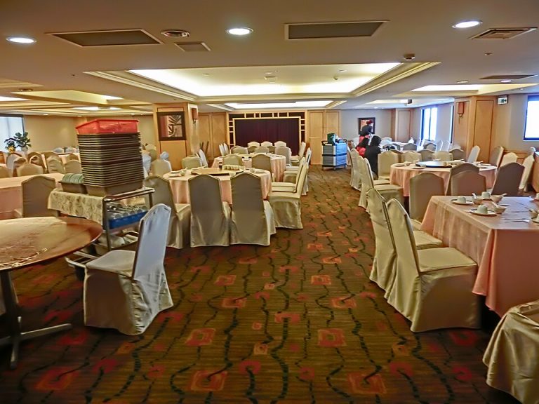 Event Furniture & Banquet Chairs