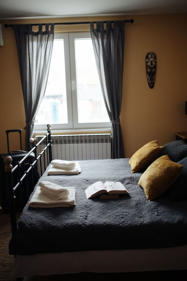 Hotel Bed Linen Sets Wholesale