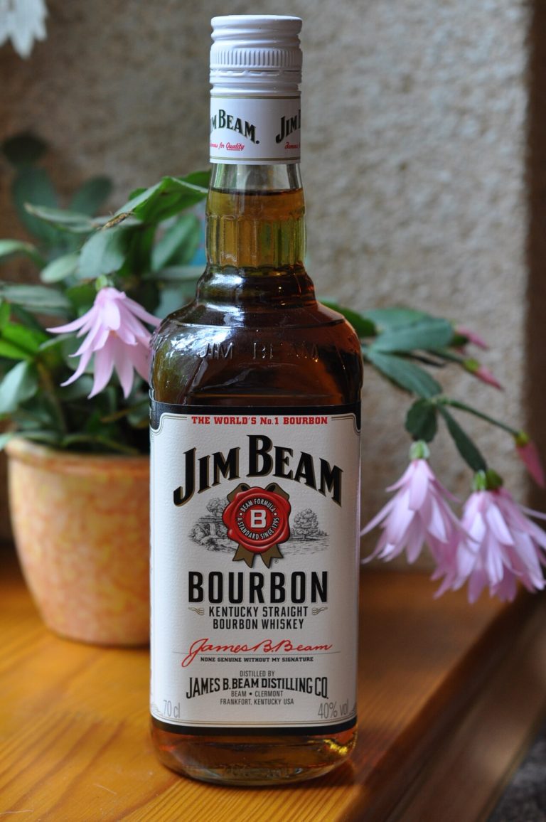 Jim Beam White Label Bourbon – 70 cl & 1 L Bottles, Cases for Distributors