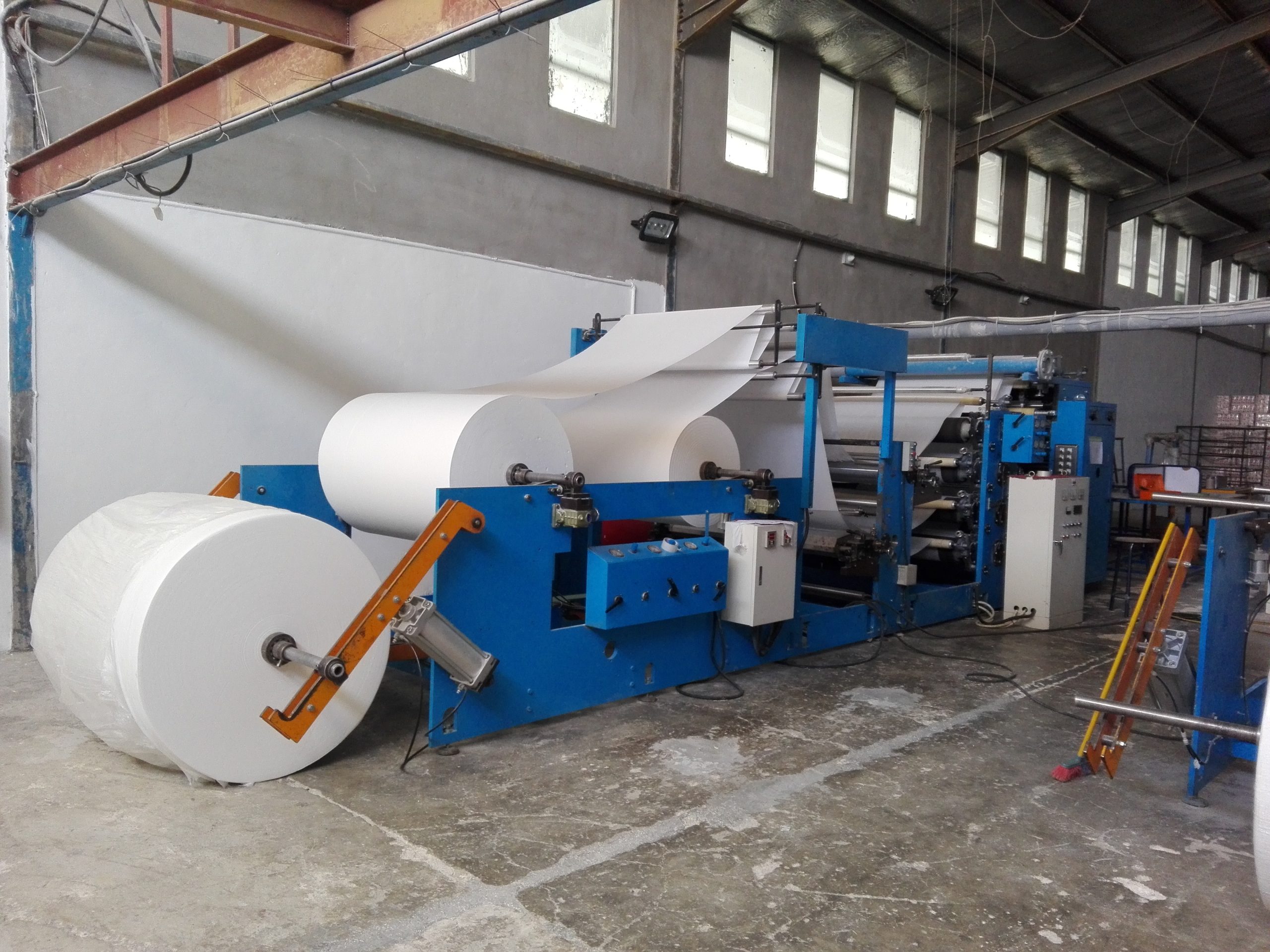 Jumbo Napkin Tissue Parent Rolls Wholesale | Bulk B2B Supply