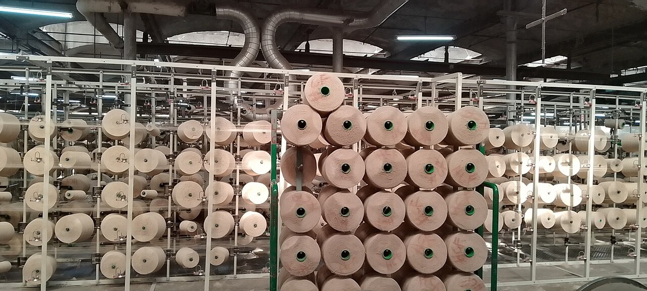 Jute Yarn for Rugs and Backing Wholesale pack for wholesale and international export