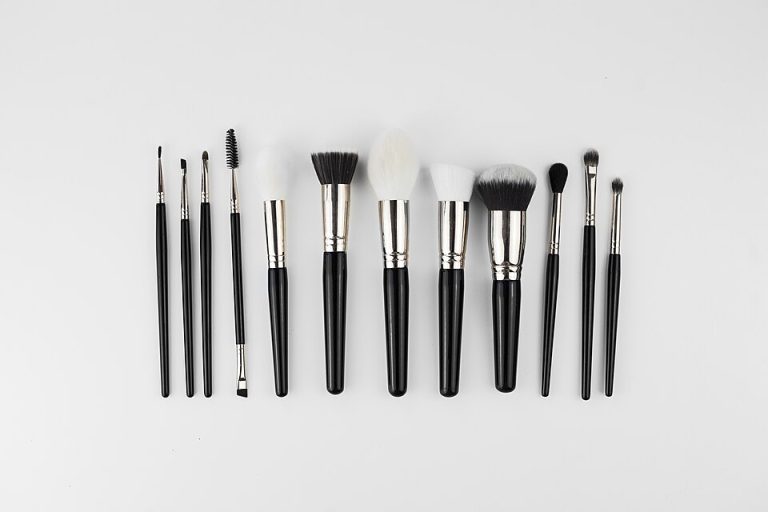 Makeup Brushes and Brush Sets Wholesale