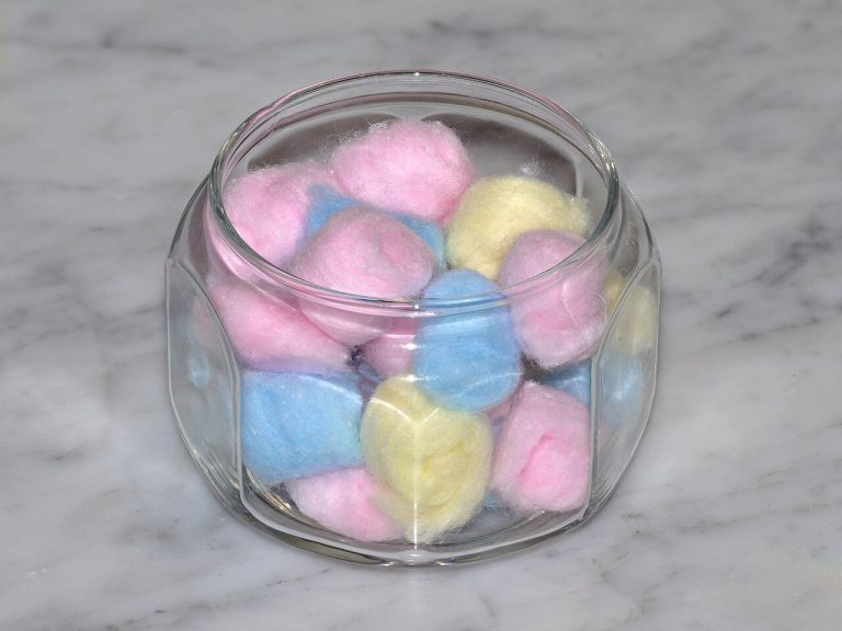 Medical Cotton Rolls and Cotton Balls Wholesale