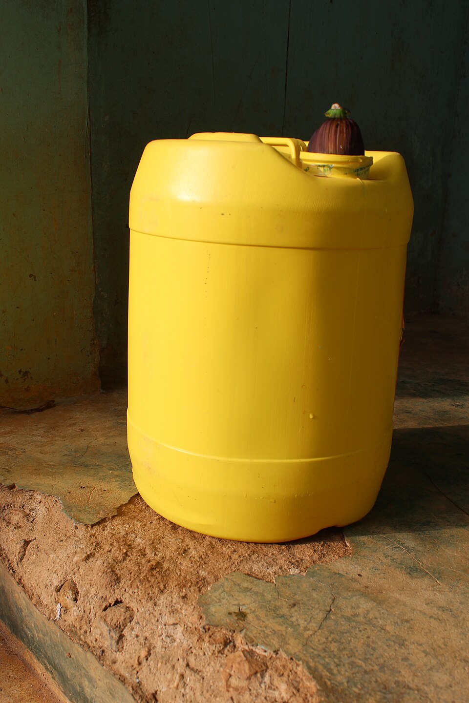 Plastic Jerry Cans 20 Liter