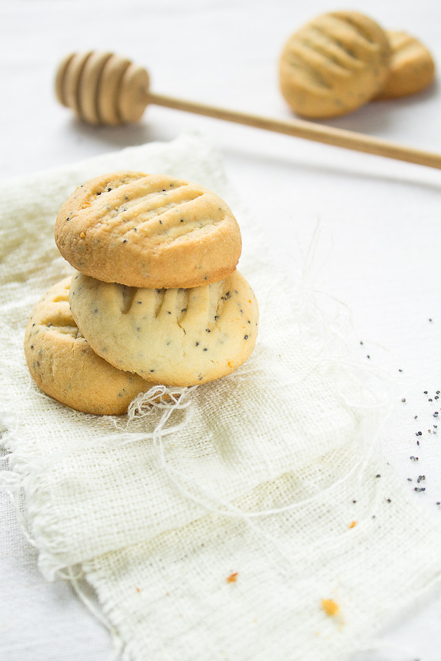 Poppy Seeds wholesale product name text; no product image requested