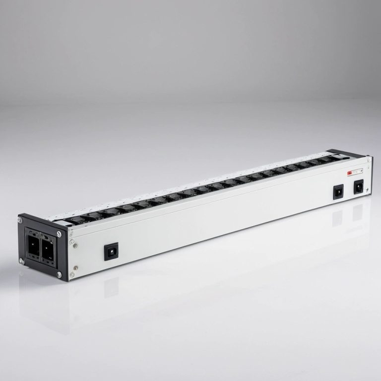 Rack-Mount PDU Metered Power Distribution Units Wholesale