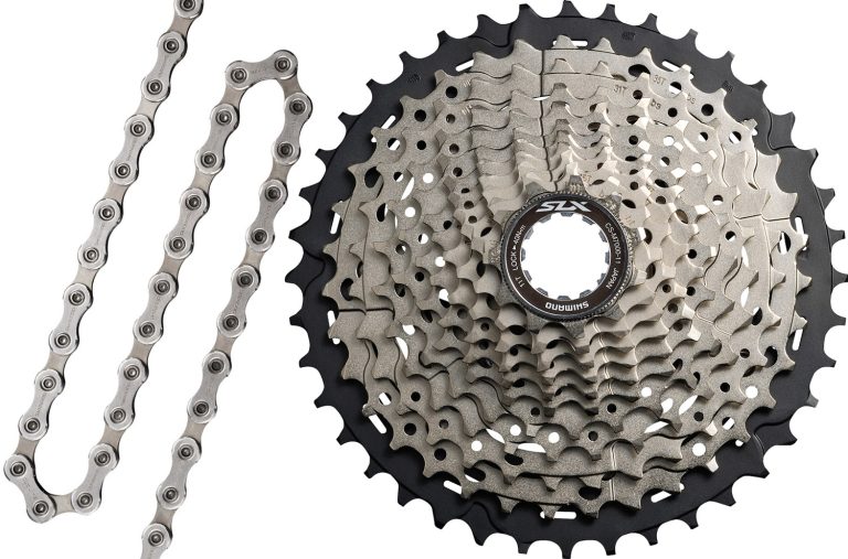 Bicycle Chains, Cassettes and Drivetrain Parts Wholesale product photo