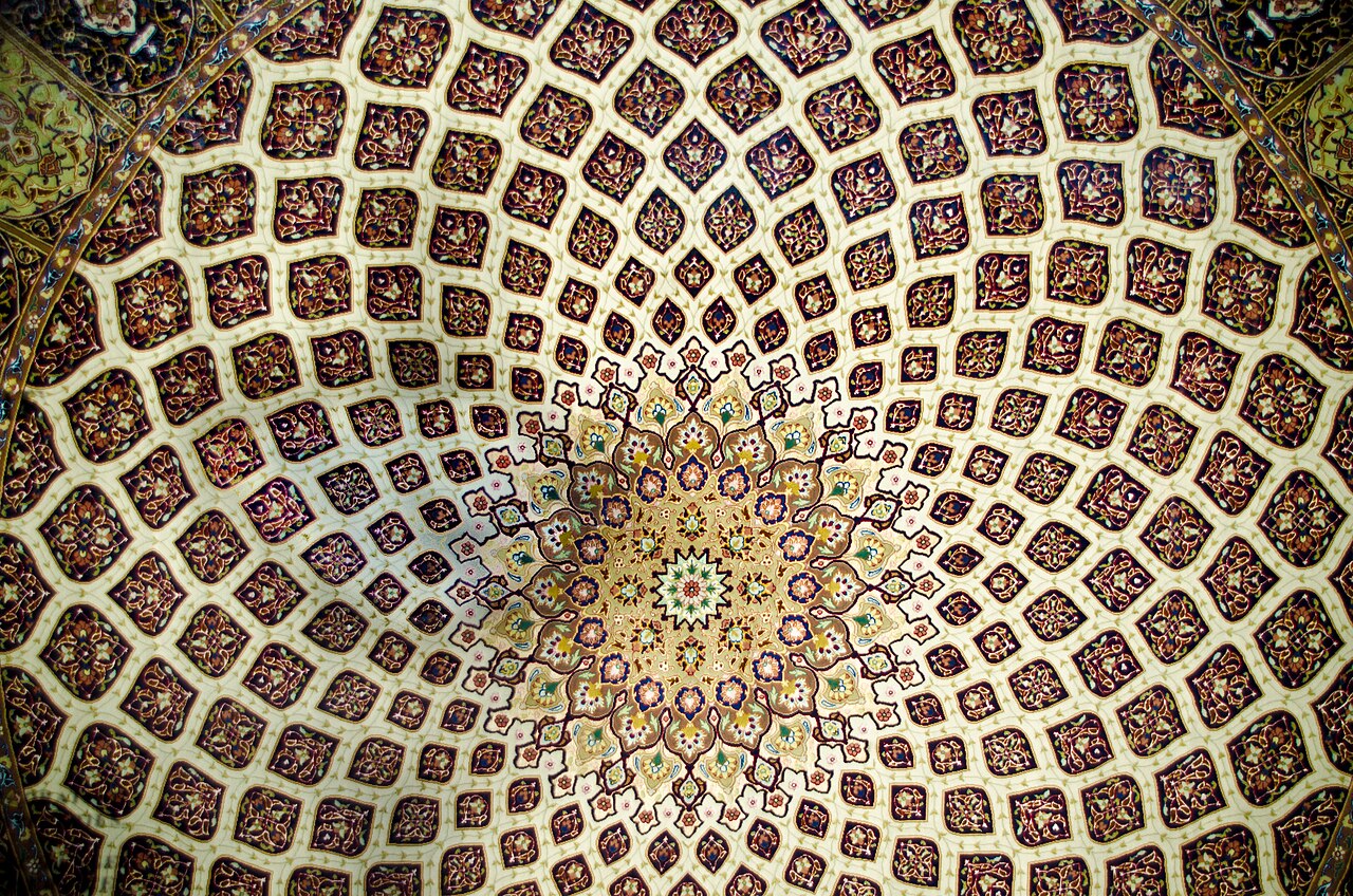 Traditional Persian-Style Rugs Wholesale pack for wholesale and international export